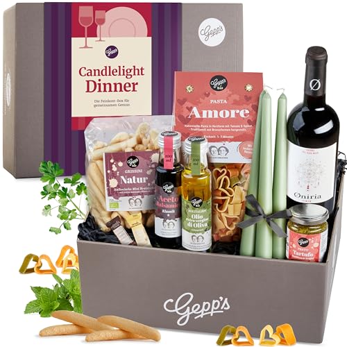 Gepp's Feinkost Candle Light Dinner Box I Romantisches Dinner zu Zweit mit spanischem Rotwein, Pasta in Herzform, Tr&uuml;ffel-Pesto und mehr I Gourmet Geschenkset zu Weihnachten