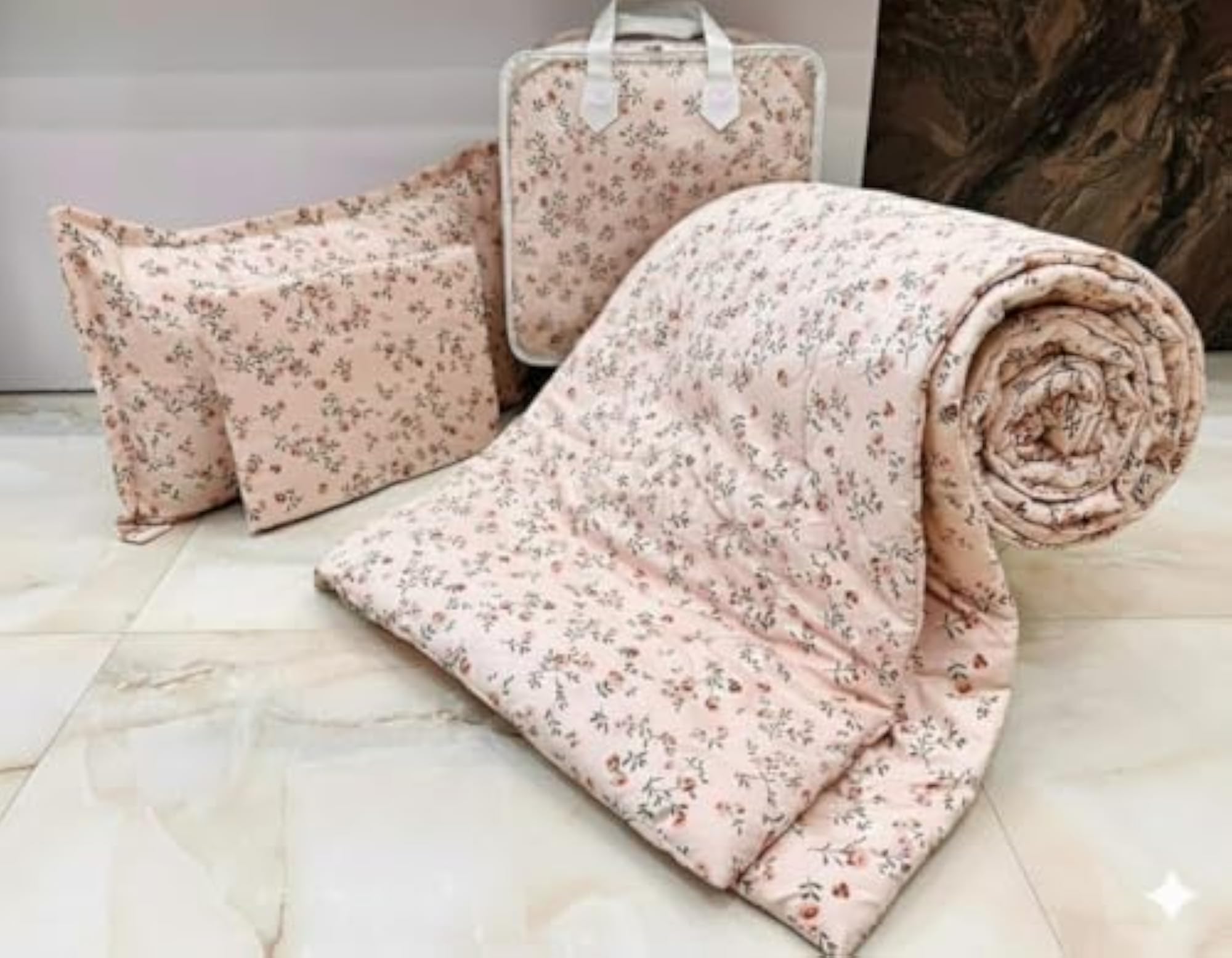 Floral Comforter 4 Piece Set, Reversible Microfibre