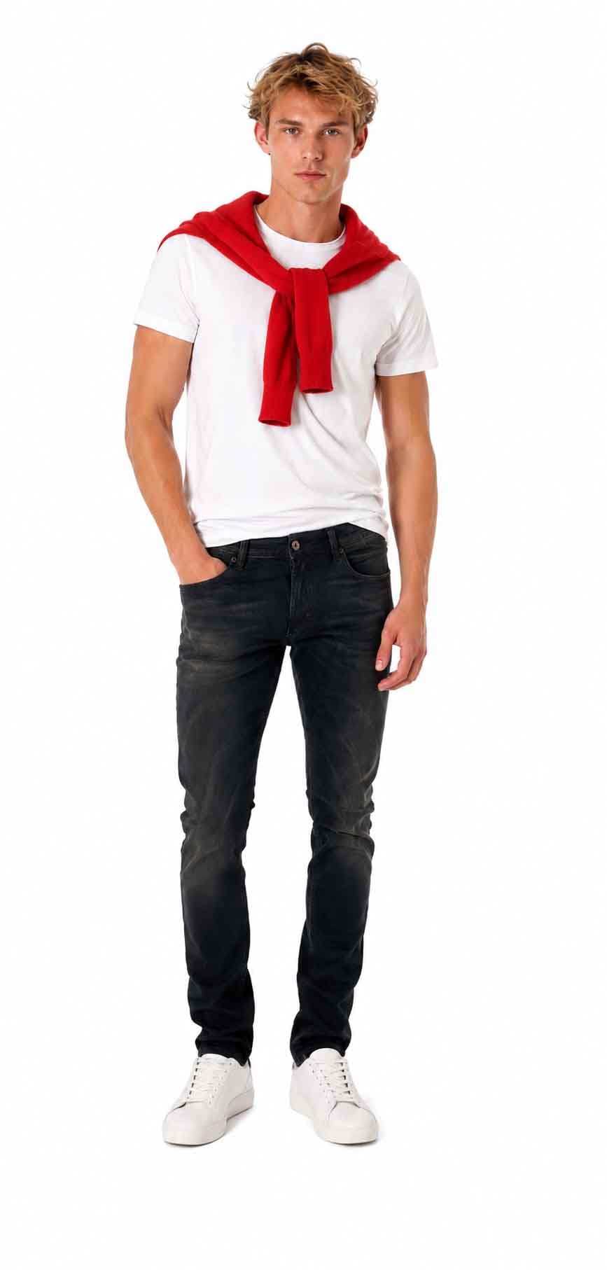 Diesel Iakop 0833Y Jeans Slim Tapered