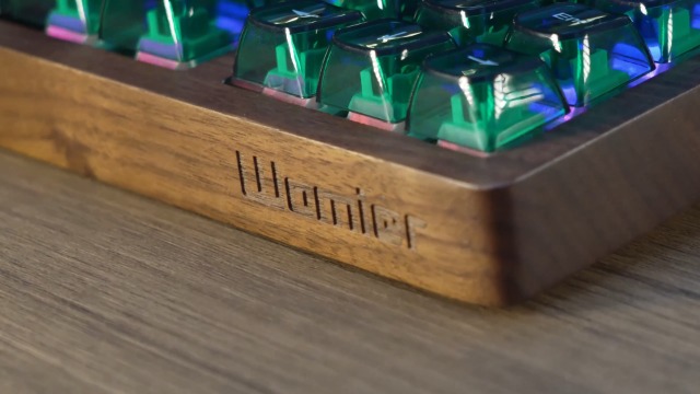 Amazon | ゲーミングキーボード 無線 木製 Womier WD75 V2 8000mAh