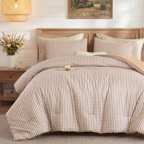 YIKUSH Gingham Comforter Set Queen 3 Pieces Tan Plaid Comforter Set Fluffy Gingham Bedding Set Lightweight Warm Grid Checkered Farmhouse Bedroom Decor for All Season with 2 Pillowcases