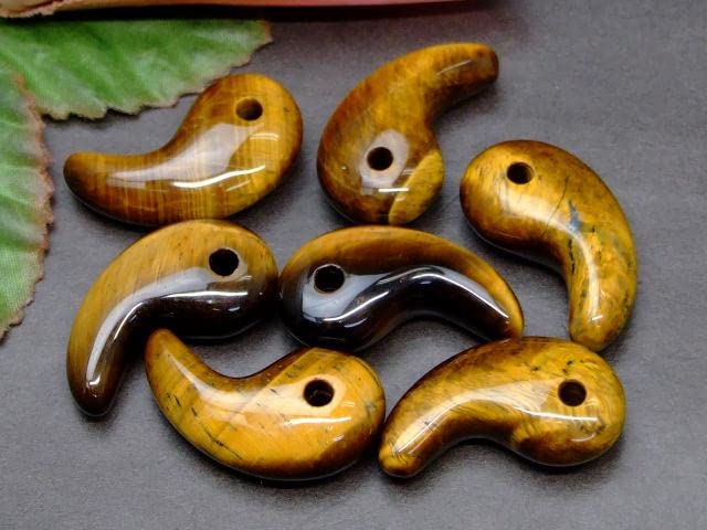 天然石 タイガーアイ 勾玉 大型 234g 天然石 タイガーアイ 勾玉 大型 234g