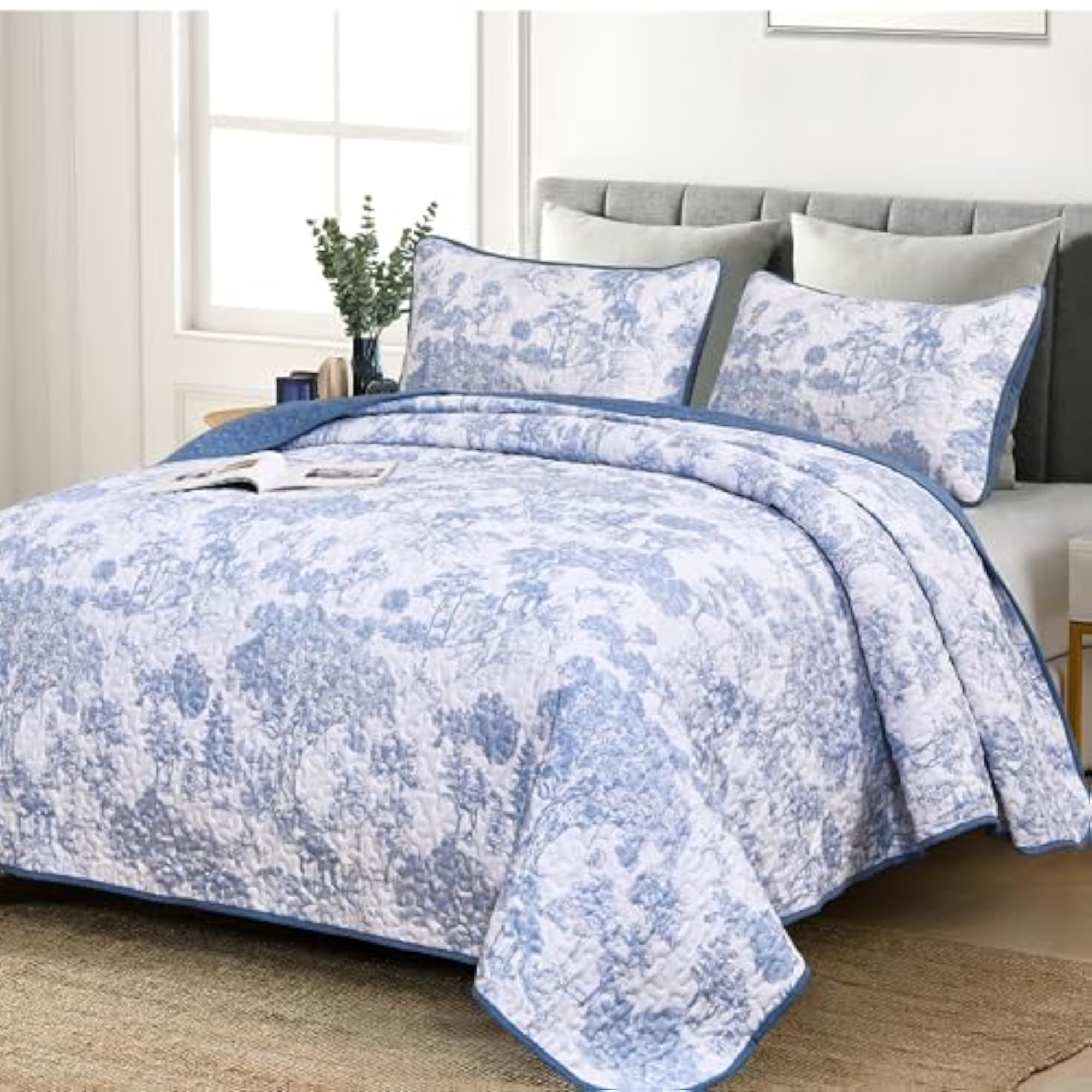 3 Pieces Blue Botanical Quilt Set, Queen Size