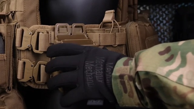 Amazon.com : YAKEDA Tactical Outdoor Training Vest - Molle Vest