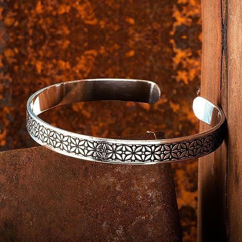 Silbernes Herrenarmband. Manschettenarmband für Herren. Personalisiertes Herrenarmband mit Gravur. Dicke Manschettenmänner. Armband für Ihn. Individuelles Jubiläumsgeschenk in Silber für Männer.