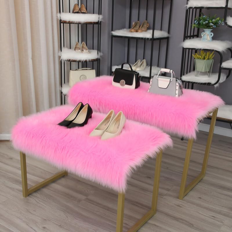 Echarpe decorative en fausse peau de mouton pour offrir a Noel
