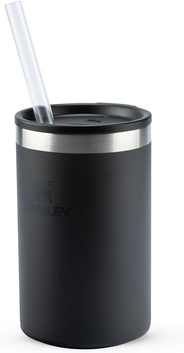 Stanley - Can Cooler com tampa e canudo, copo térmico de 296 ml para manter as bebidas em lata geladas, Black Stanley - Can Cooler com tampa e canudo, copo térmico de 296 ml para manter as bebidas em lata geladas, Black