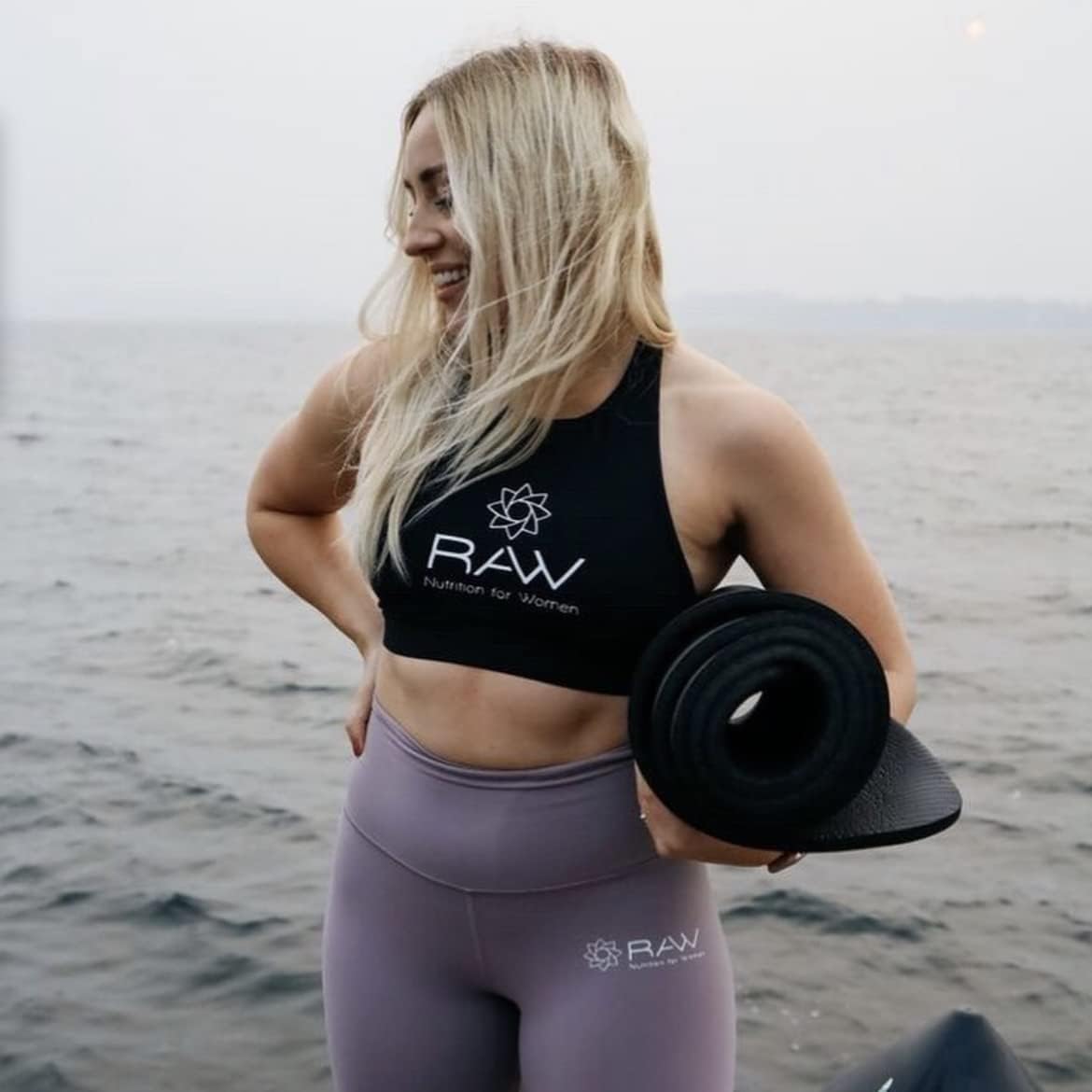 Amino Slim - Slimming BCAA Weight Loss Drink for Women, Vegan Amino Acids & L-Glutamine Powder for Post Workout Recovery & Fat Burning | Daily Appetite Suppressant, Metabolism Booster & Stress Relief 6 Amino Slim - Slimming BCAA Weight Loss Drink for Women, Vegan Amino Acids & L-Glutamine Powder for Post Workout Recovery & Fat Burning | Daily Appetite Suppressant, Metabolism Booster & Stress Relief