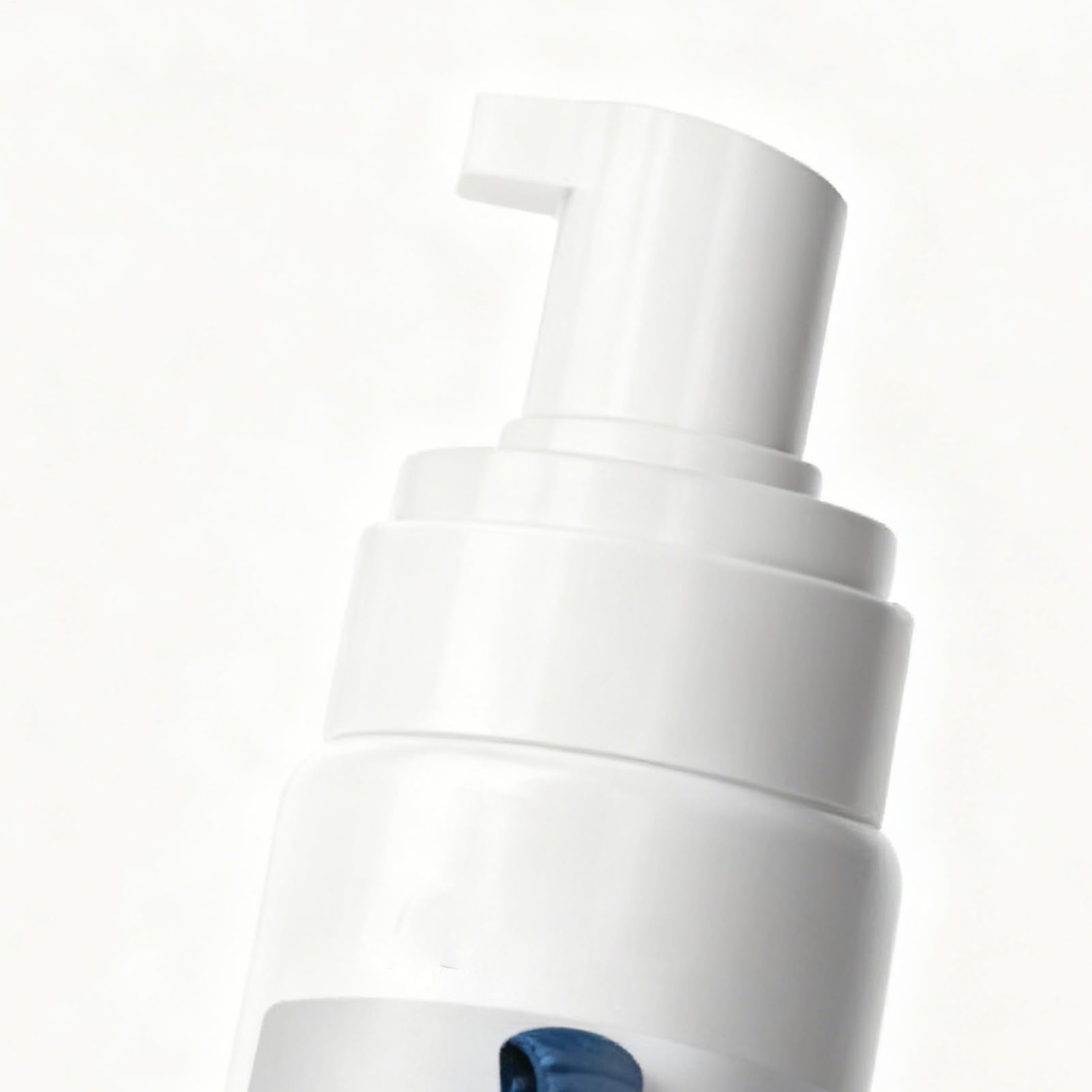 Down Detergent - 150 ml Dry Wash Cleaner Spray | Stain Remover for Clothes, Jackets, Coats, Fabrics, Carpets, Sofas, Upholstery, Household, Travel, Winter