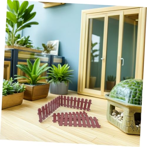 Clôture pour petits animaux avec design modulaire combiné en PVC haute résistance