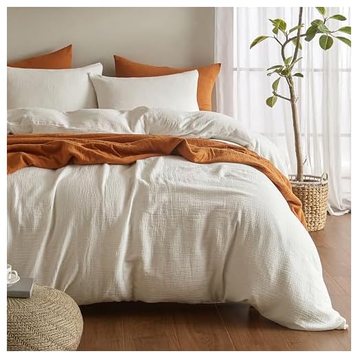 19+ Stunning Stockholm Style Bedroom Ideas for a Scandinavian Retreat 2 SE SOFTEXLY Muslin Duvet Cover King Size, 100% Washed Cotton Duvet Cover Set, Ultra Soft Comforter Cover Linen Like, 3 Pieces Minimalist Gauze Duvet Cover with 2 Pillowcases, 90"x104", White