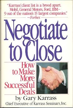 Hardcover Negotiate to Close: How to Make More Successful Deals Book