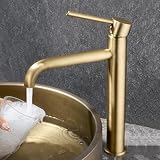 Style rétro : Robinet Salle de Bain Vintage Retro adopte une technologie professionnelle de fabrication d'antiquités, et la surface présente une délicate couleur or mat brossé, avec un charme rétro accumulé au fil du temps. Il convient à une variété de scènes de salle de bain et rehausse le style de l’espace.