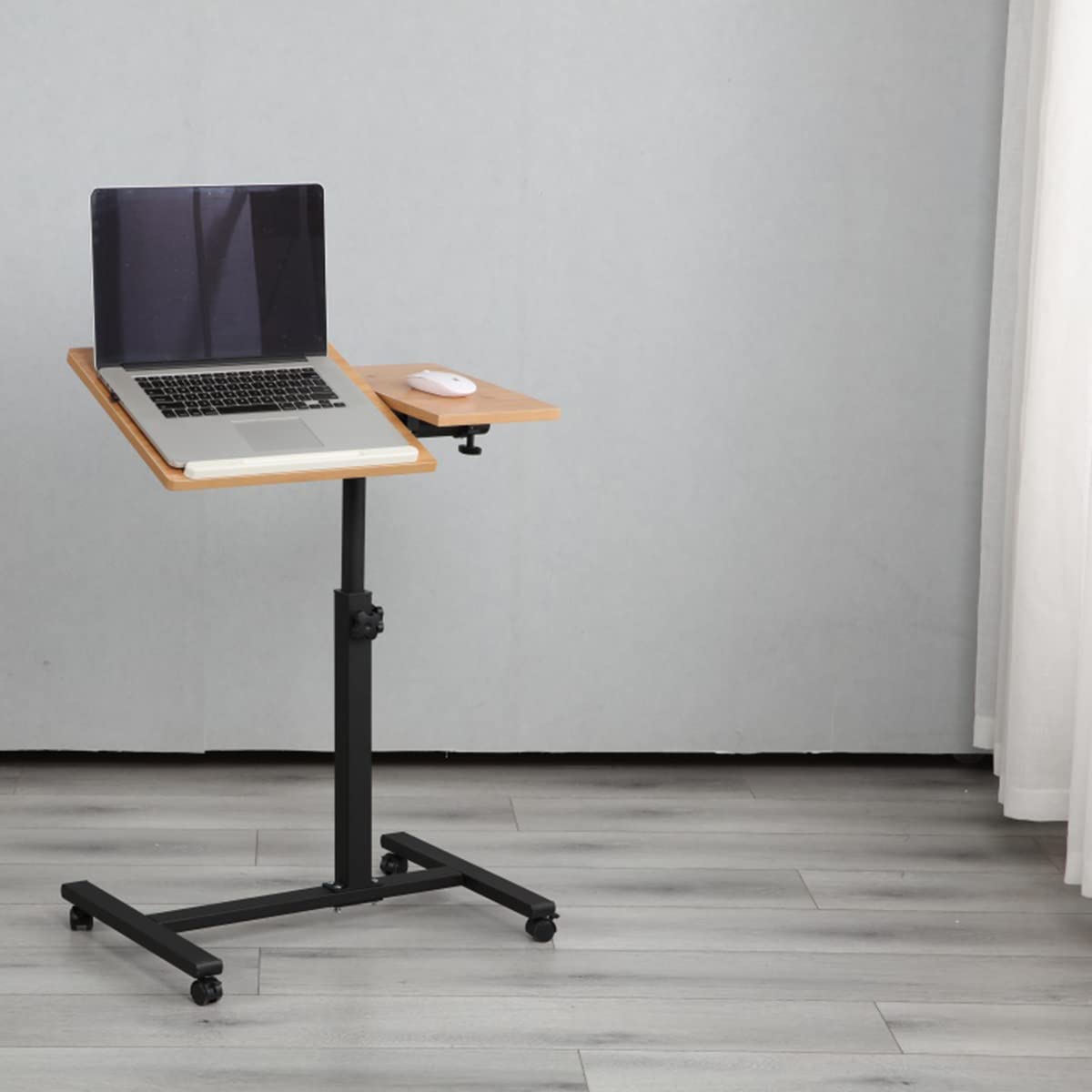 HUOLE Table d'appoint à roulettes, pour lit et canapé, Réglable en Hauteur, Plateau inclinable, Couleur Bois -60 * 34,5 * 58-90 cm (Couleur Bois)