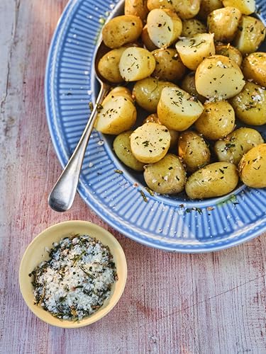 Image of Maldon Garlic Sea Salt, With Wild and Roasted Garlic, Perfect for a Wide Range of Dishes, Fantastic Burst of Flavor, Pyramid-Shaped Flakes 1.1lb Tub