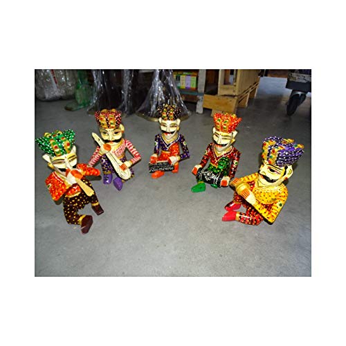 int. d'ailleurs - Conjunto de 5 músicos Indios tallados y Pintados a Mano - AC-1012