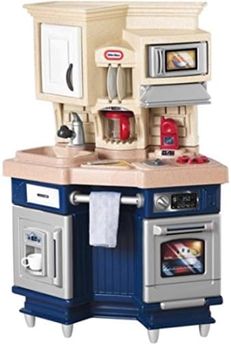 Adorably Designed Super Chef kitchen With Accessories