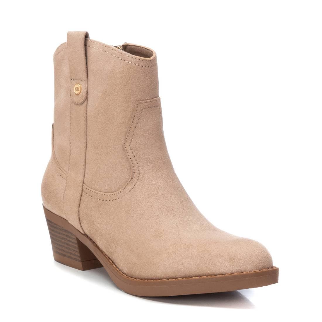 XTI - Botas Camperas Mujer - Calzado Cómodo y Versátil - Moda casual