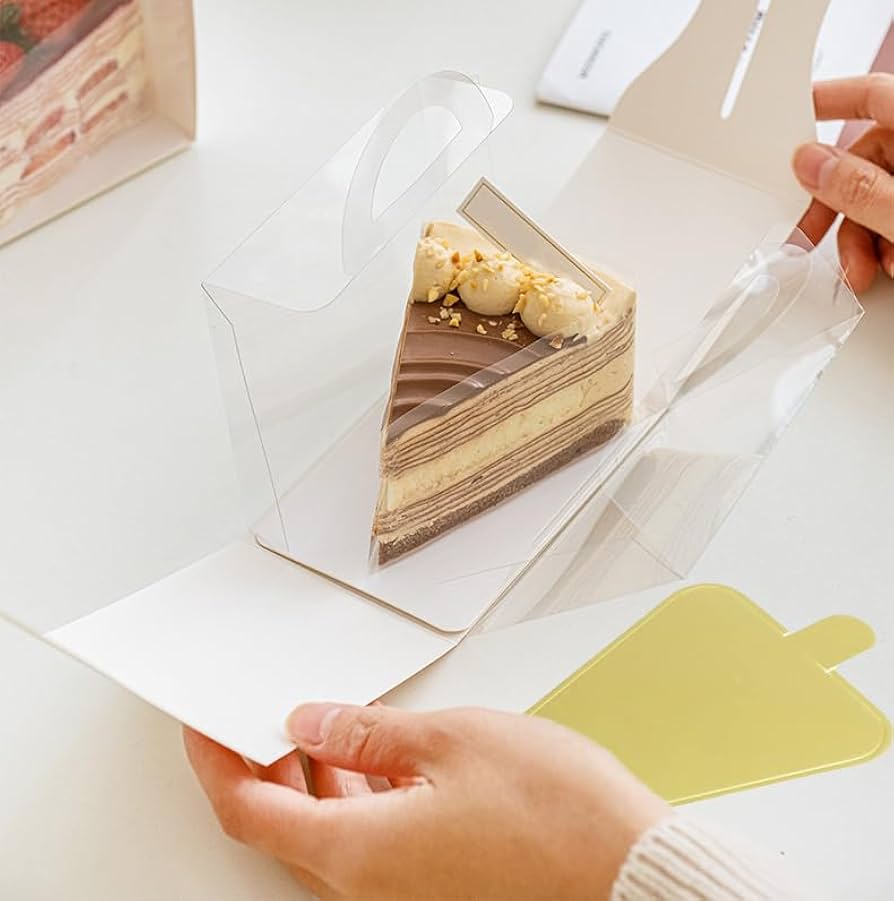 LA BOÎTE À GÂTEAUX Boîte à gâteau avec fenêtre de Celebrate It | Michaels