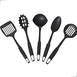 Kit Utensílios Cozinha Com Cinco Peças Colher Conha Espátula e Pegador A Solução Perfeita Para Quem Busca Praticidade E Qualidade Na Hora De Cozinhar Atende Todas Suas Necessidades Diárias Funcional
