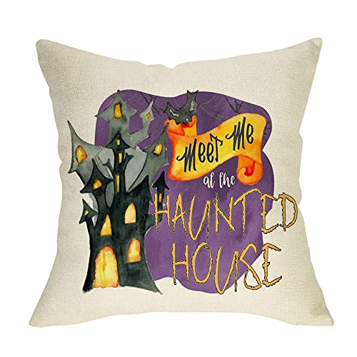 غطاء وسادة زينة بتصميم عبارة Meet Me at The Haunted House من سوفت اكس بي بي، غطاء وسادة بتصميم شبكة عنكبوت قلعة للخريف والخريف، غطاء وسادة مربع لديكور الاريكة والاريكة 18 × 18 من القطن والكتان