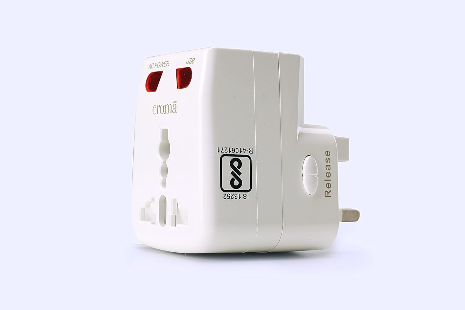 croma travel adapter