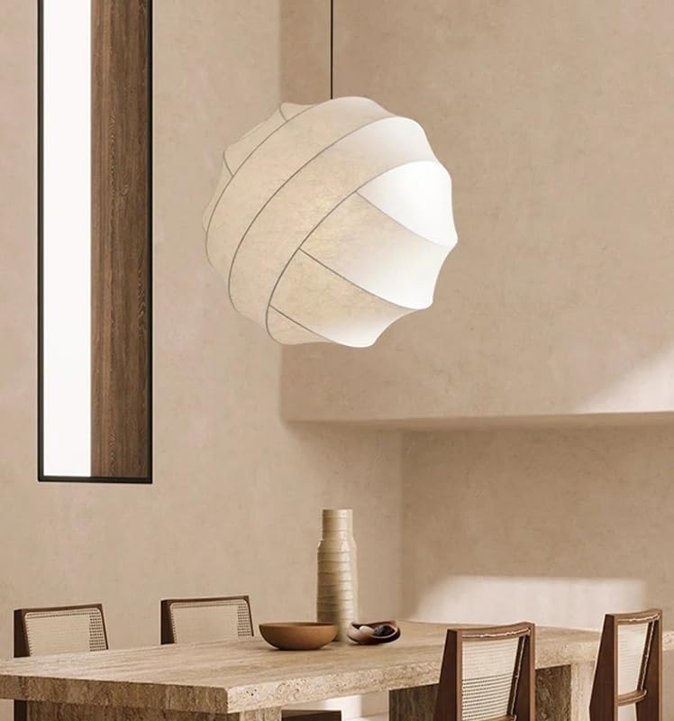 Lampe LED suspendue en soie pour illuminer votre salon chaleureux