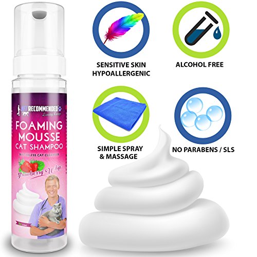 Vet Recommended Waterless Cat Shampoo Foaming Mouse - Strawberry Patch Scent (8 Oz/240 Ml). For Sensitive Skin, Detergent And Alcohol Free. Helps In Cleaning, Conditioning & Moisturizing. Made In Usa #TOP1
