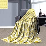 Pflegeleicht: Die strapazierfähige Decke ist pflegeleicht. Maschinenwäsche in kaltem Wasser im Schonwaschgang. An der Luft trocknen oder im Trockner bei niedriger Temperatur trocknen. Nicht bleichen oder bügeln. Kein Verblassen und Schrumpfen Der Schlüssel, um eine Decke weich und langlebig zu halten, ist, extreme Hitze zu vermeiden, die die Textur eines Gewebes zerstören kann.