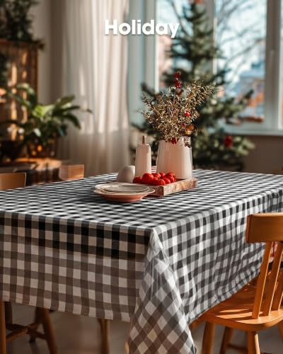 Image of Pureegg Plastic Table Cloth Disposable 54x108 Inch 10 Pack, Black Plaid