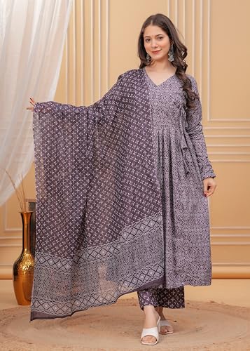 Image of Manojava Women's Traditional Kurta Set, Ethnic Indian Wear