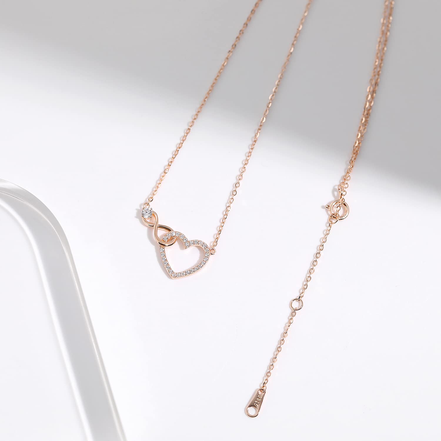 Meissa Collier Coeur Infini pour Femmes Zircon cubique diamant pendentif femme en or avec breloque en forme de coeur Collier Signe de l'Infini Amitié Promesse Cadeau, Or Rose
