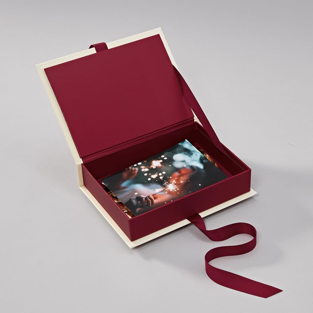 Semikolon 352512 Kleine fotobox met inschuifvenster - 20,7 x 15,3 x 4,7 cm - voor 13 x 18 cm foto's - bordeauxrood