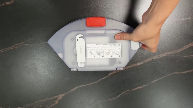 Amazon.com - IYZPCTMC Dust Box，Compatible for IRobot Roomba