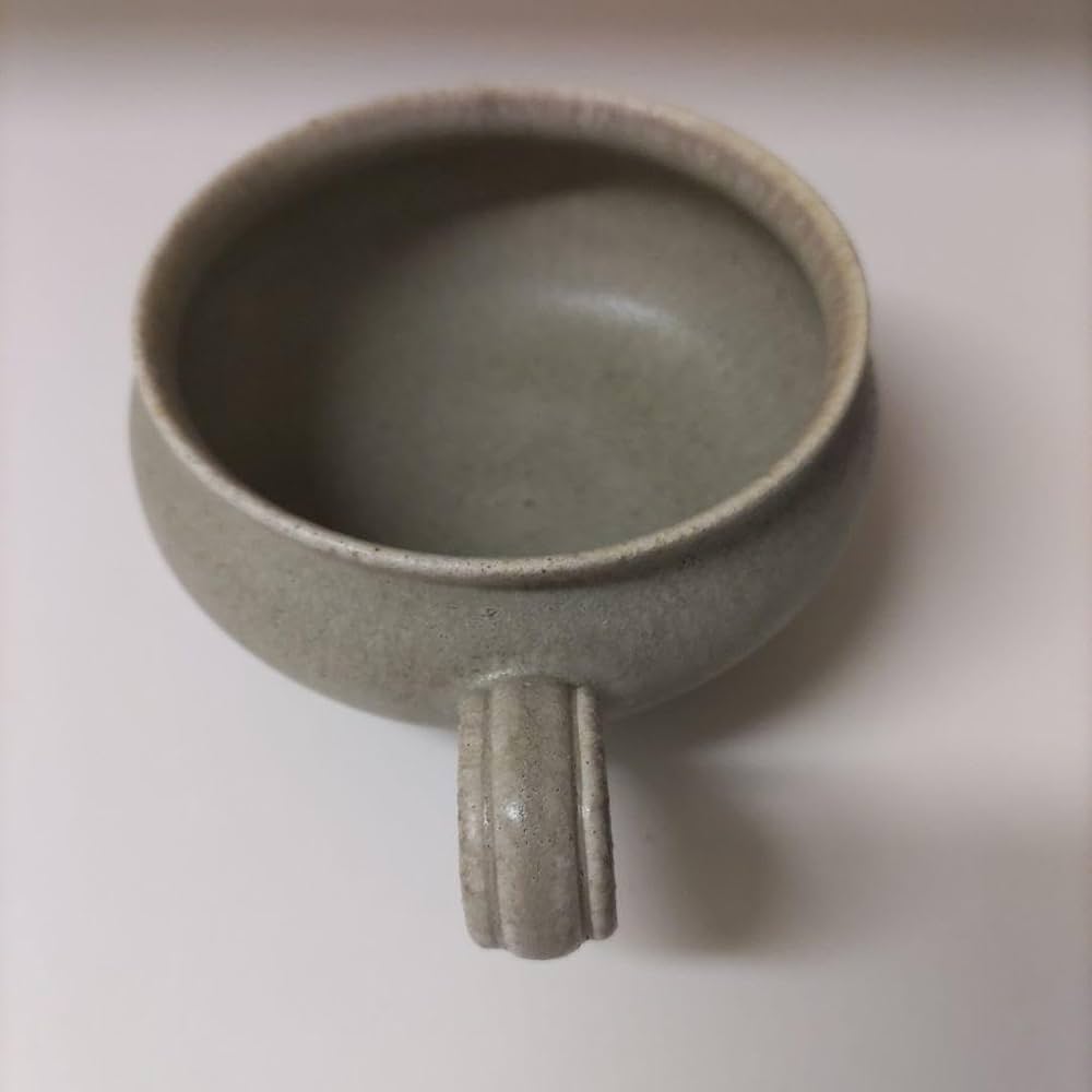 吉沢寛郎 耳付きスープカップ2点 吉沢寛郎さんの九州初個展作品が届きました。開催まで毎日ご紹介