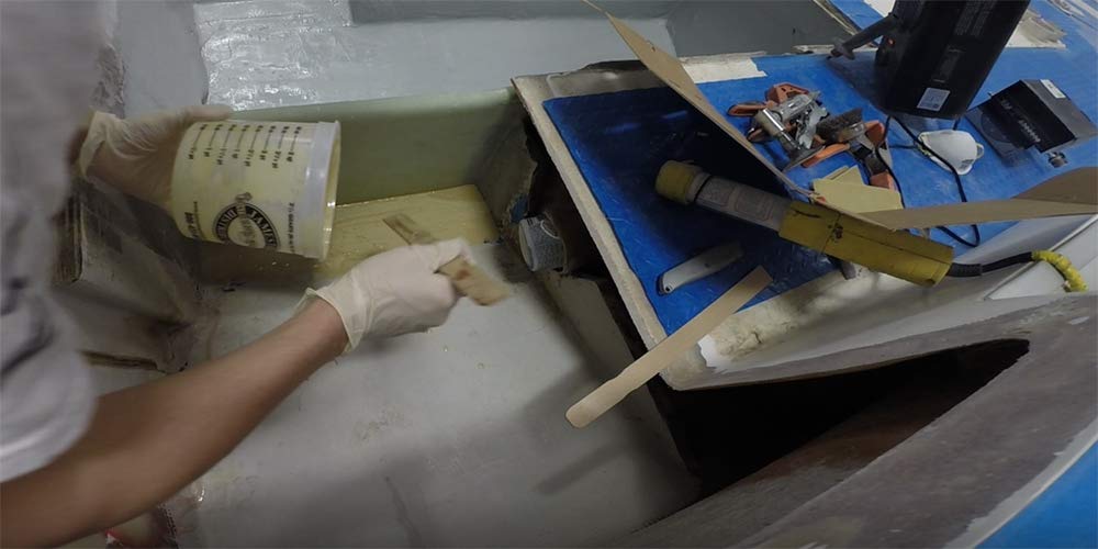 TotalBoat Flotation Foam 2 Part Expanding Polyurethane Marine Pour Foam For Boat Floatation