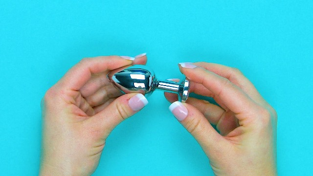 anal plug in hand Curvy Sex Dildo - Cheryl Blossom main image 0