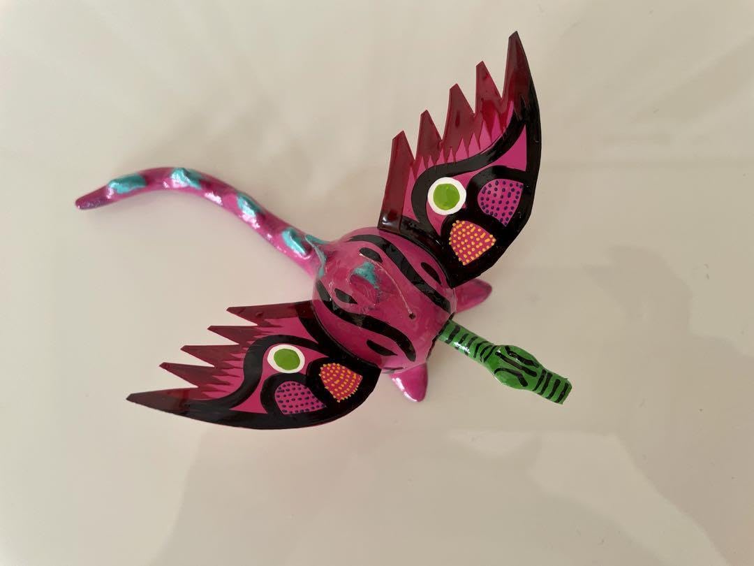 YuKaIxcheIページ 龍の頭(ドラゴンヘッド)の 置物です