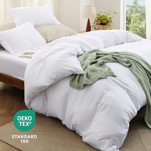 Image of Bedsure Duvet Cover Full Size with Fitted Sheet - 4 Pieces Prewashed Polyester Soft Bedding Set, Includes 1 Duvet Cover 80x90 Inches with Zipper Closure, 2 Pillow Shams, 1 Fitted Sheet, Bright White