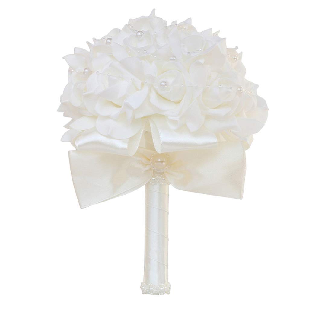 Bouquet de mariée romantique en roses de mousse et perles pour sceller votre amour