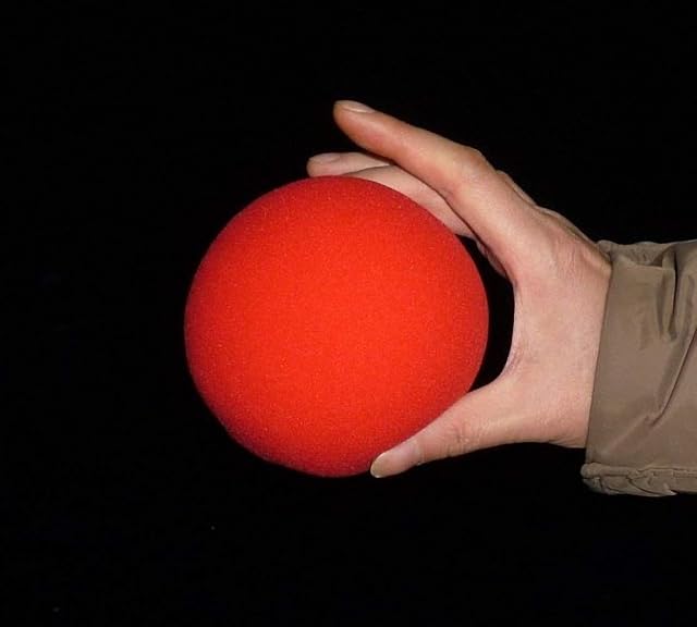 Magic Accessories Bola de Esponja Jumbo (4 Pulgadas) 10 cm / Jumbo Sponge Ball (4 Inches) 10 cm ---- Truco…