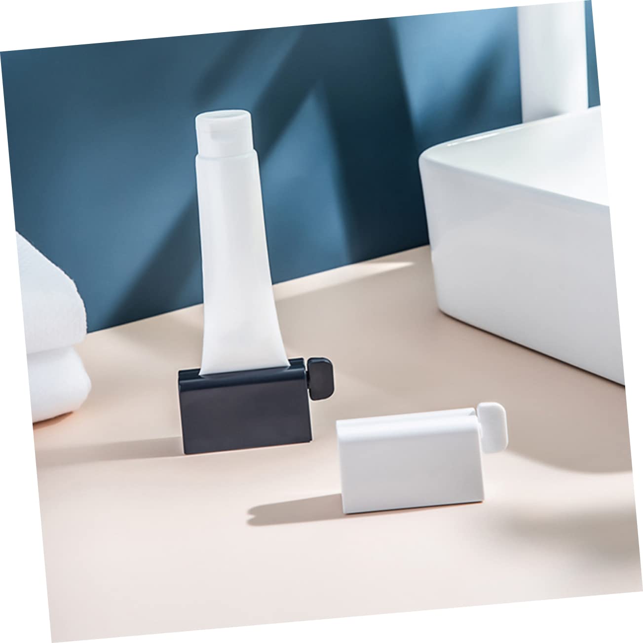 FOMIYES 2pcs Wall Mounted Automatic Toothpaste Squeezer Lazy Tube Toothpaste Dispenser for Bathroom Cream Tube Squeezers for Home