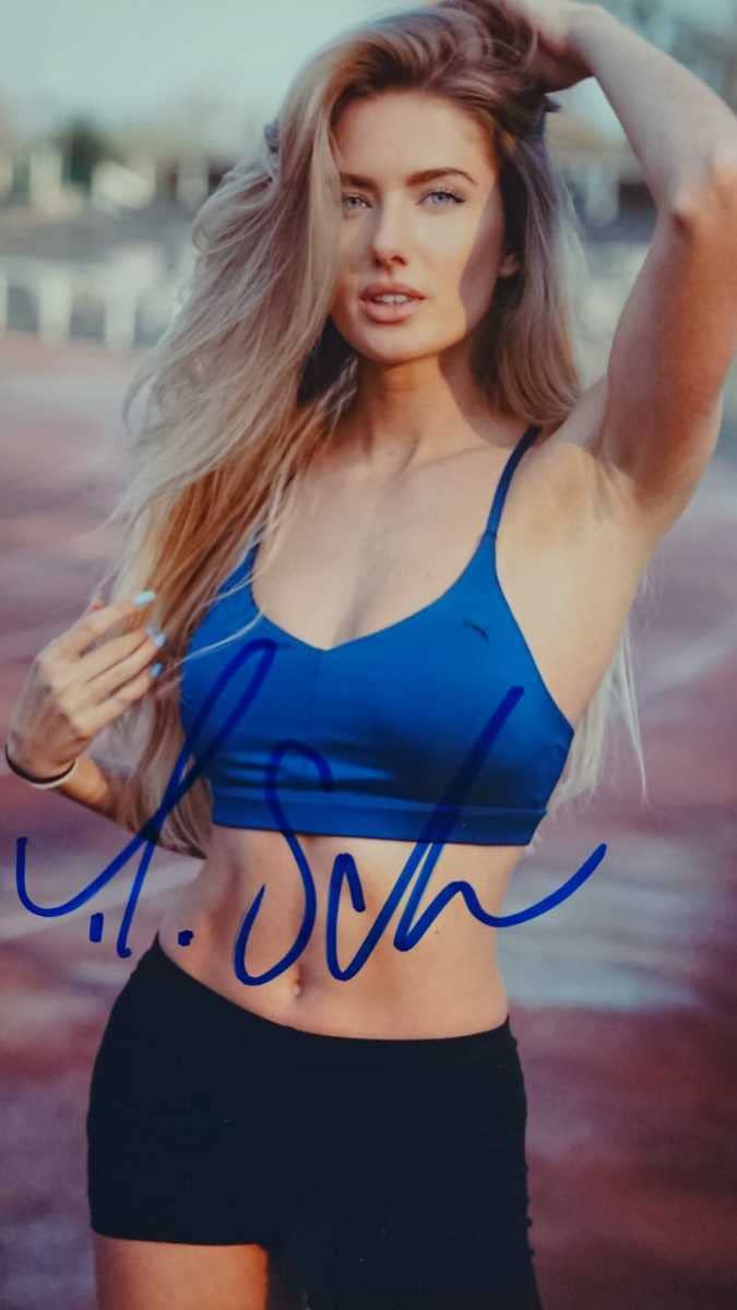 セール中…アリカ・シュミット直筆サイン入り2Lサイズ写真‥ドイツの陸上選手 セール中…アリカ・シュミット直筆サイン入り2Lサイズ写真‥ドイツ