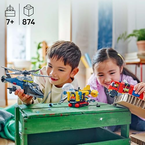 LEGO City 3in1 Elicottero, Autopompa e Sottomarino - Giocattolo Combinabile con Veicoli da Costruire e 3 Minifigure, Giochi Modulari per Bambini e Bambine da 7 Anni, Idee Regalo di Compleanno - 60462 - Immagine 2