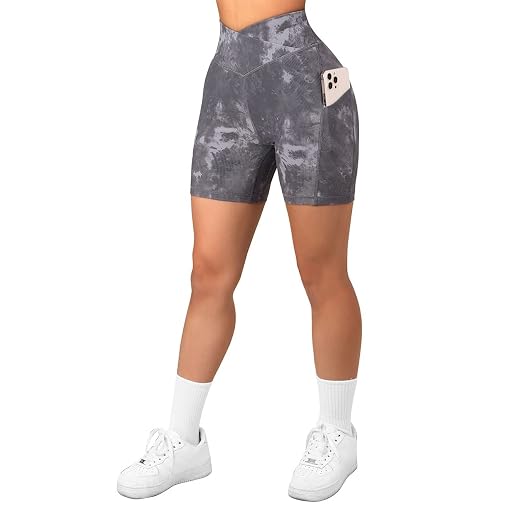 SUUKSESS Women Crossover Workout Shorts with Pockets Ribbed High Waisted Booty Biker Shorts (Black, M)