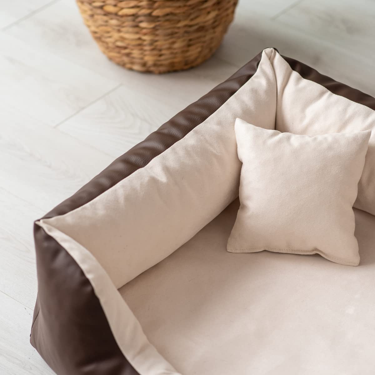 Orthopädisches Hundebett Eden Grosse Mittelgroße Kleine Hunde - Hundekissen Hundematte aus Öko-Leder + Alcantara-Stoff - Schmerzlindernd Abriebfest Reißfest (L, Braun-cremefarben)