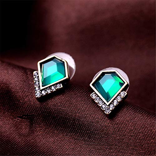 AILUOR Vintage Style Emerald Green Rhinestone Earrings, Fashion Art Deco Antique Wedding Bridal Prom Stud Earrings Hook Chandelier Dangle Earrings Jewelry for Women2
