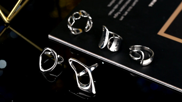 Set 9 Anelli Vintage Donna Placcati Oro 18K | Anelli Grossi Regolabili A Cupola | Stili Diversi Per Ogni Occasione - Foto 3