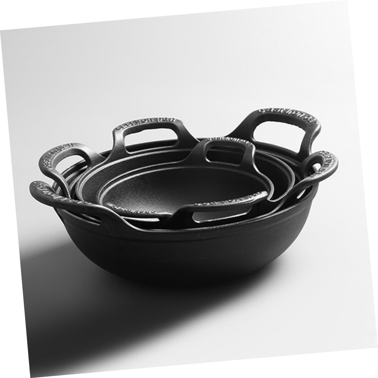 Iron Cast Saucepan Non-Stick Cooking Pot for Stews and Soups Diameter Durable Design Easy to Clean for Family Meals and Outdoor Cooking