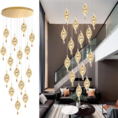 Grand lustre pour escalier et plafond haut résolvant le manque de lumière